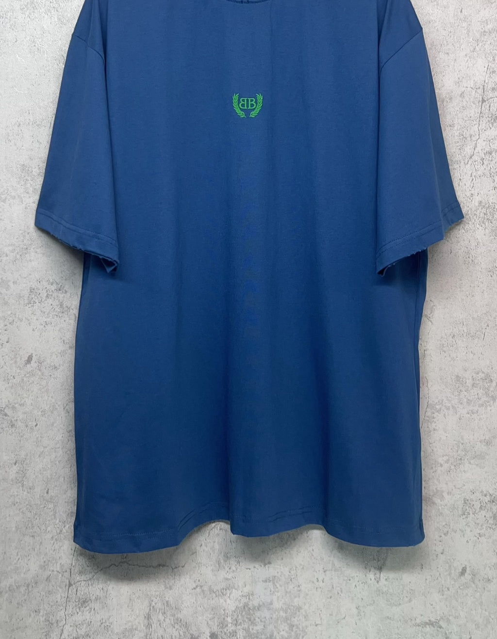 Balenciaga blue oversized T-shirt with crew neck and small green chest logo