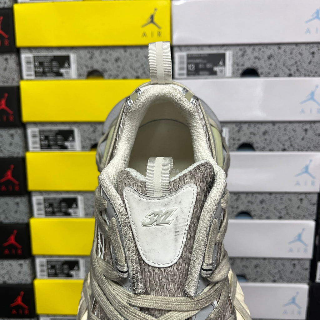 Balenciaga unisex running shoe heel and collar with padded tongue and logo patch