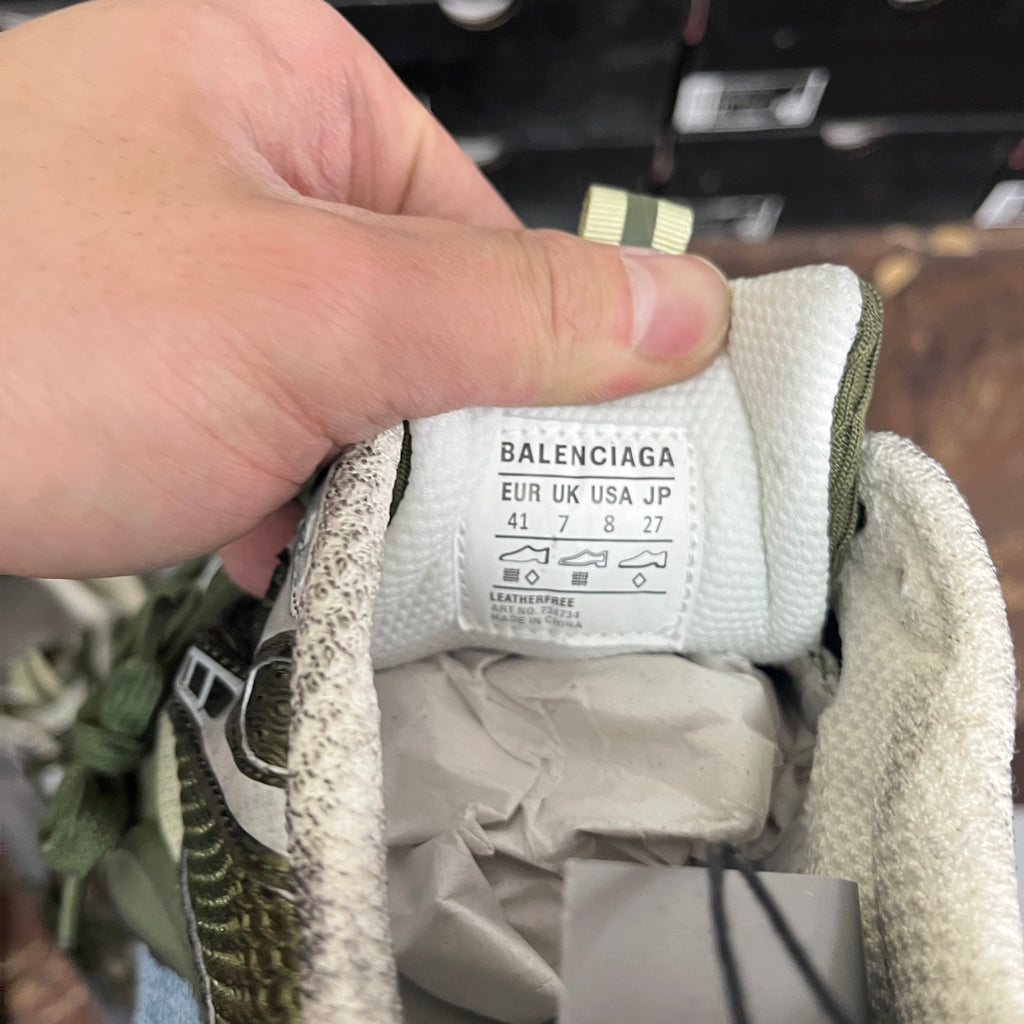 Sneaker size label inside shoe: BALENCIAGA, UK/US/JP sizes and symbols