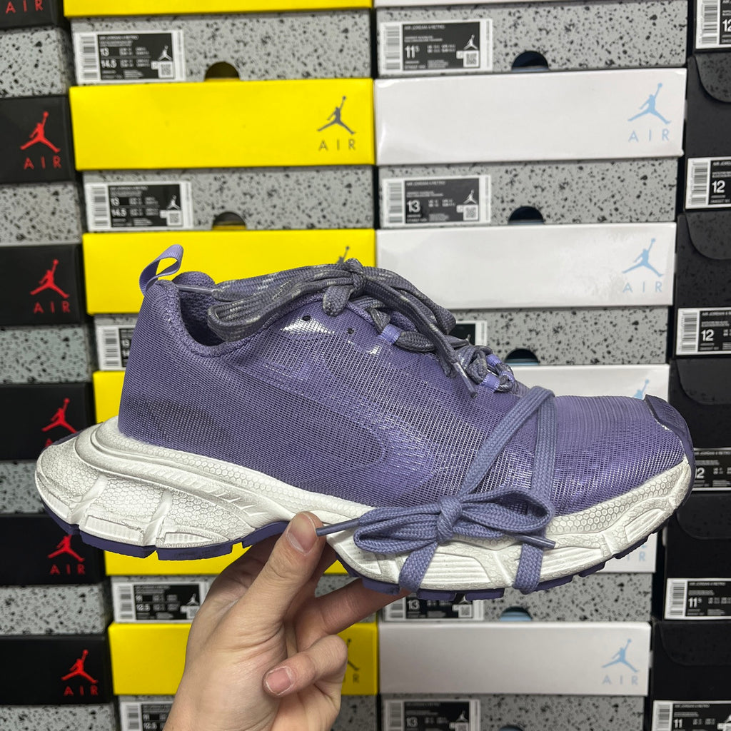 Balenciaga unisex sneakers in purple knit with lace-up front and white midsole