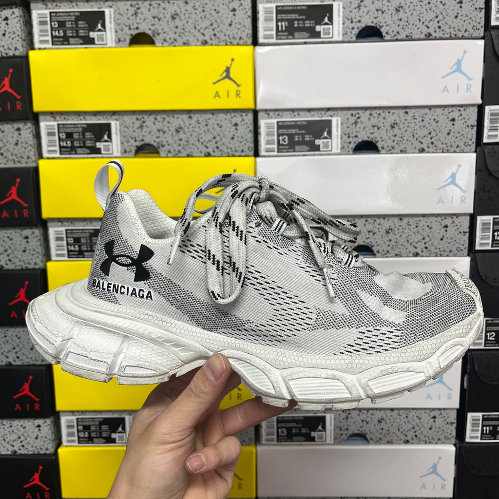 Balenciaga unisex running shoes, gray knit upper, white laces, thick sole