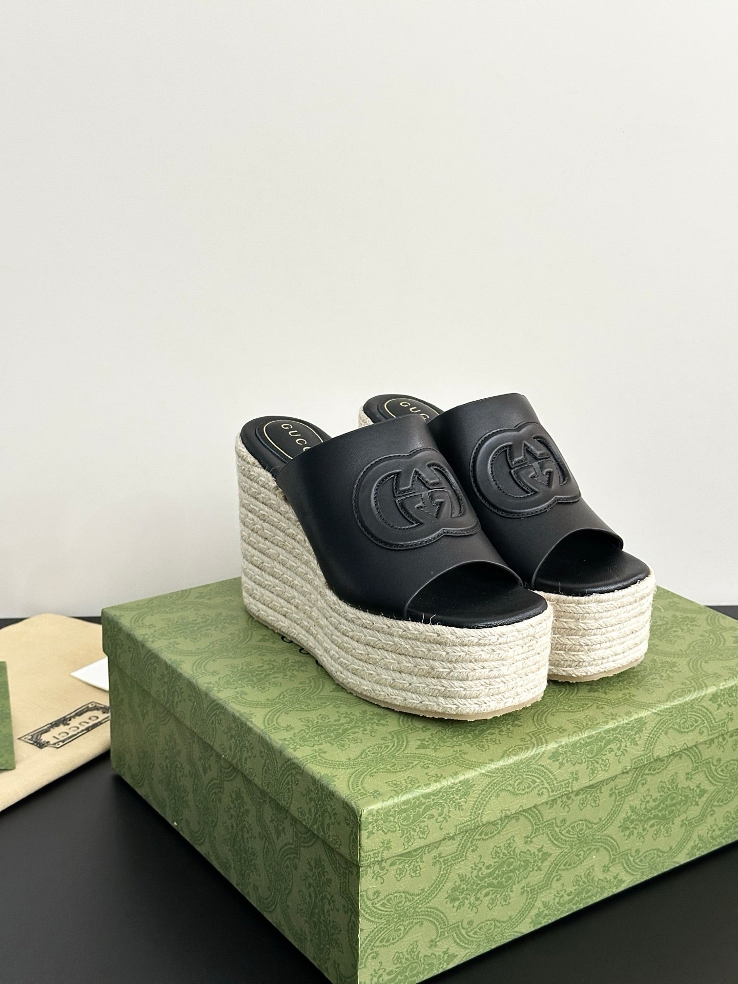 Luxury Shoes Gucci Ladies