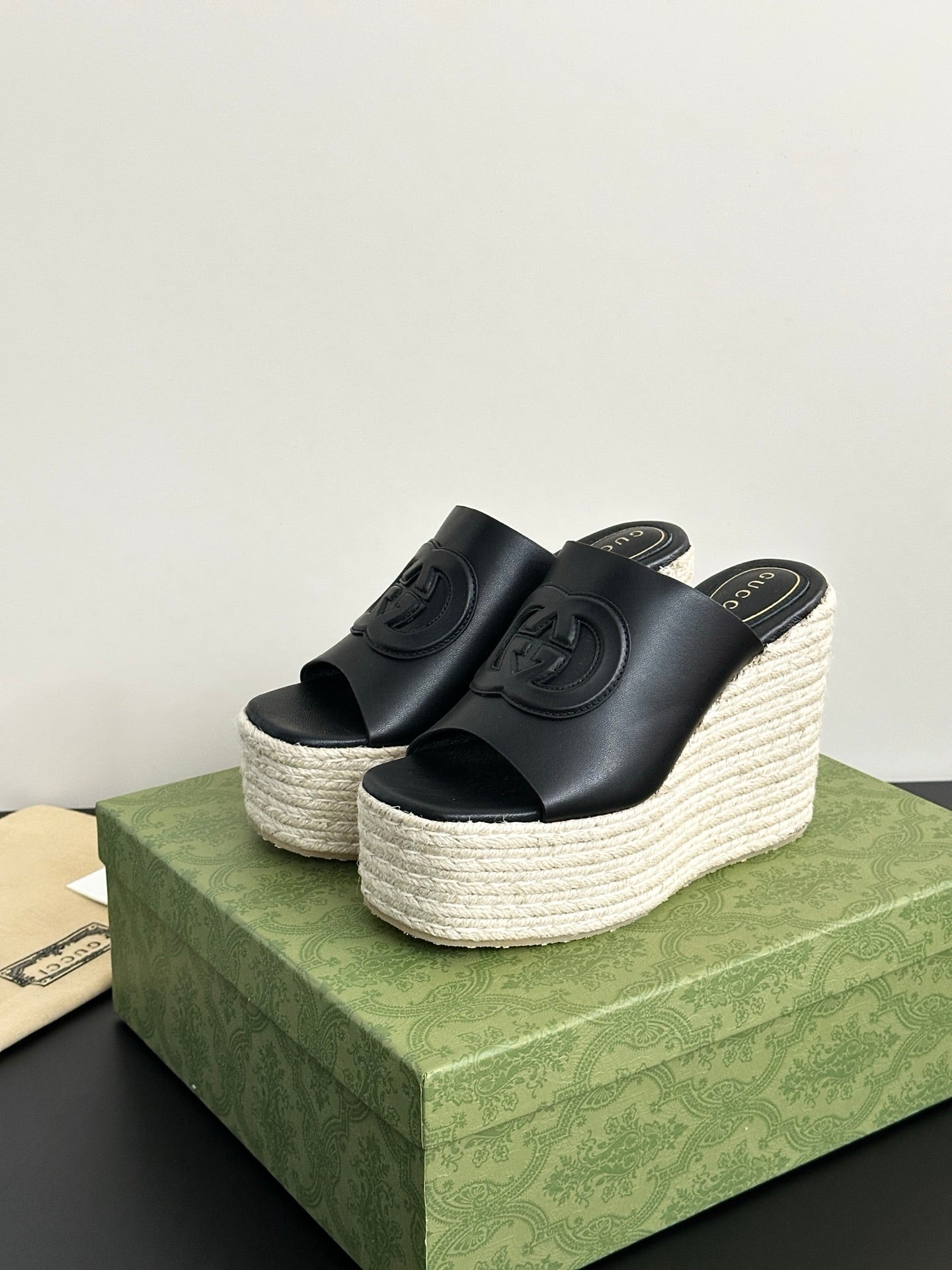 Luxury Shoes Gucci Ladies