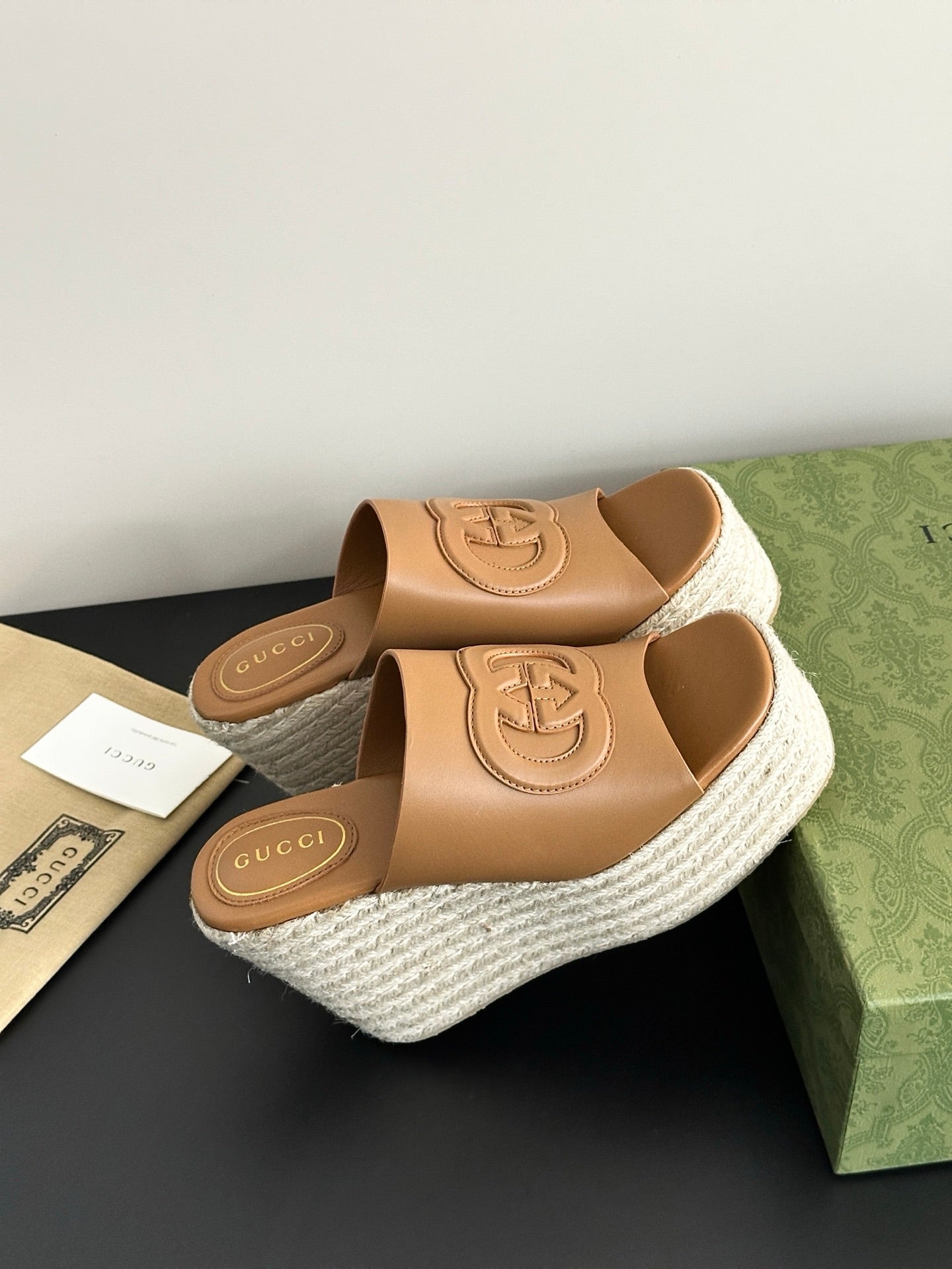 Luxury Shoes Gucci Ladies