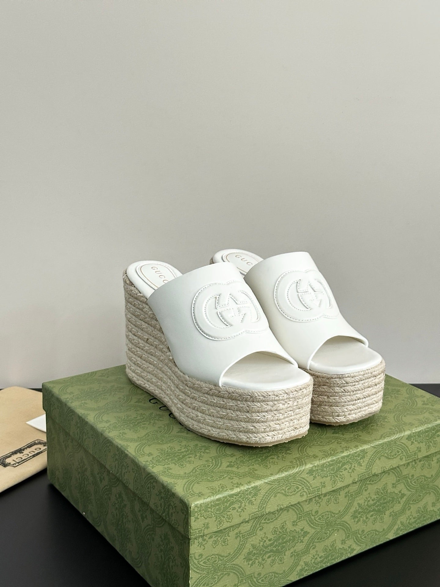 Luxury Shoes Gucci Ladies
