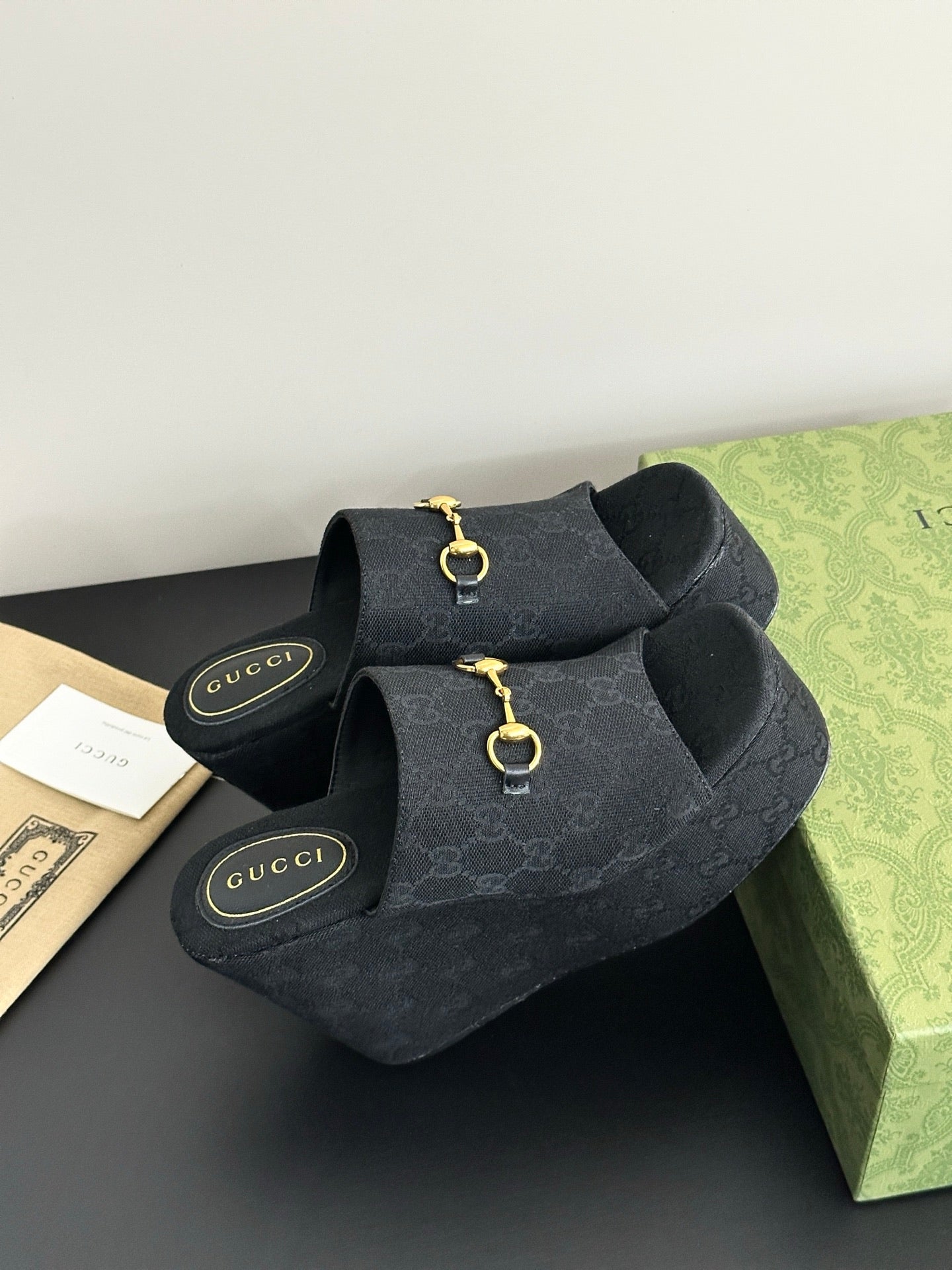 Luxury Shoes Gucci Ladies