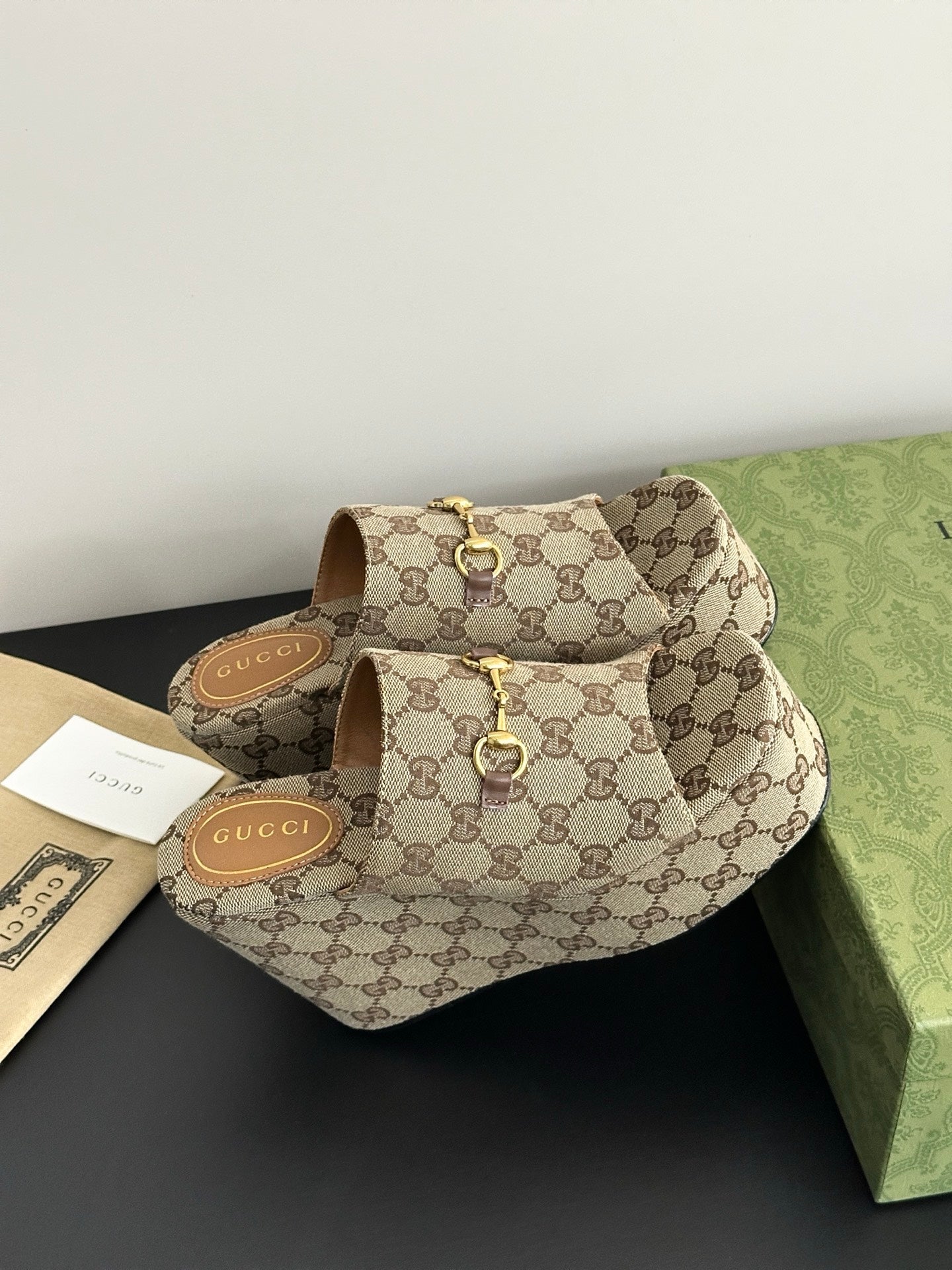 Luxury Shoes Gucci Ladies