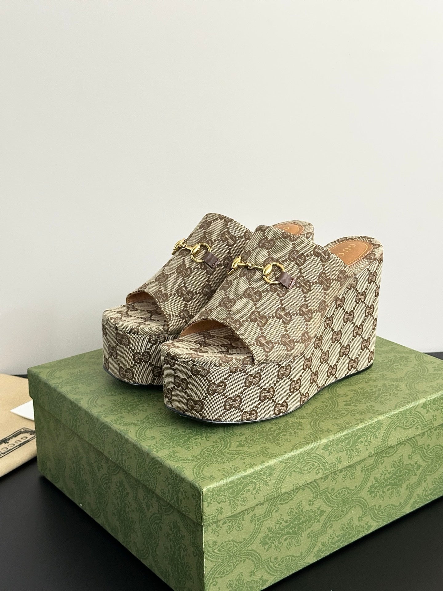Luxury Shoes Gucci Ladies