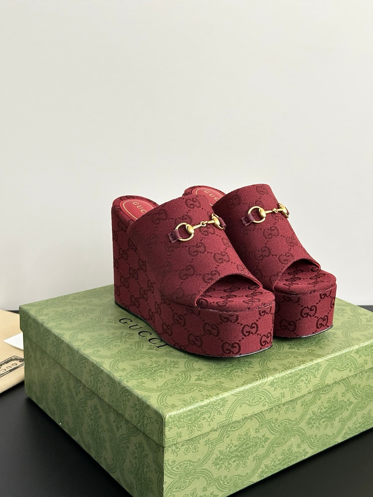 Luxury Shoes Gucci Ladies