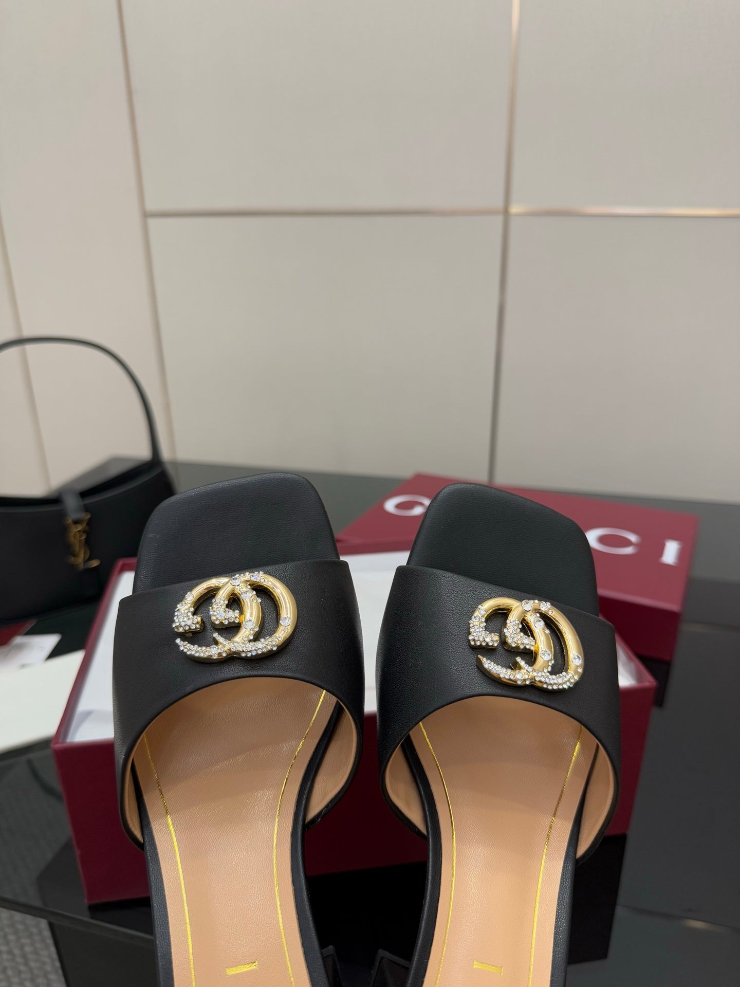 Luxury Shoes Gucci Ladies
