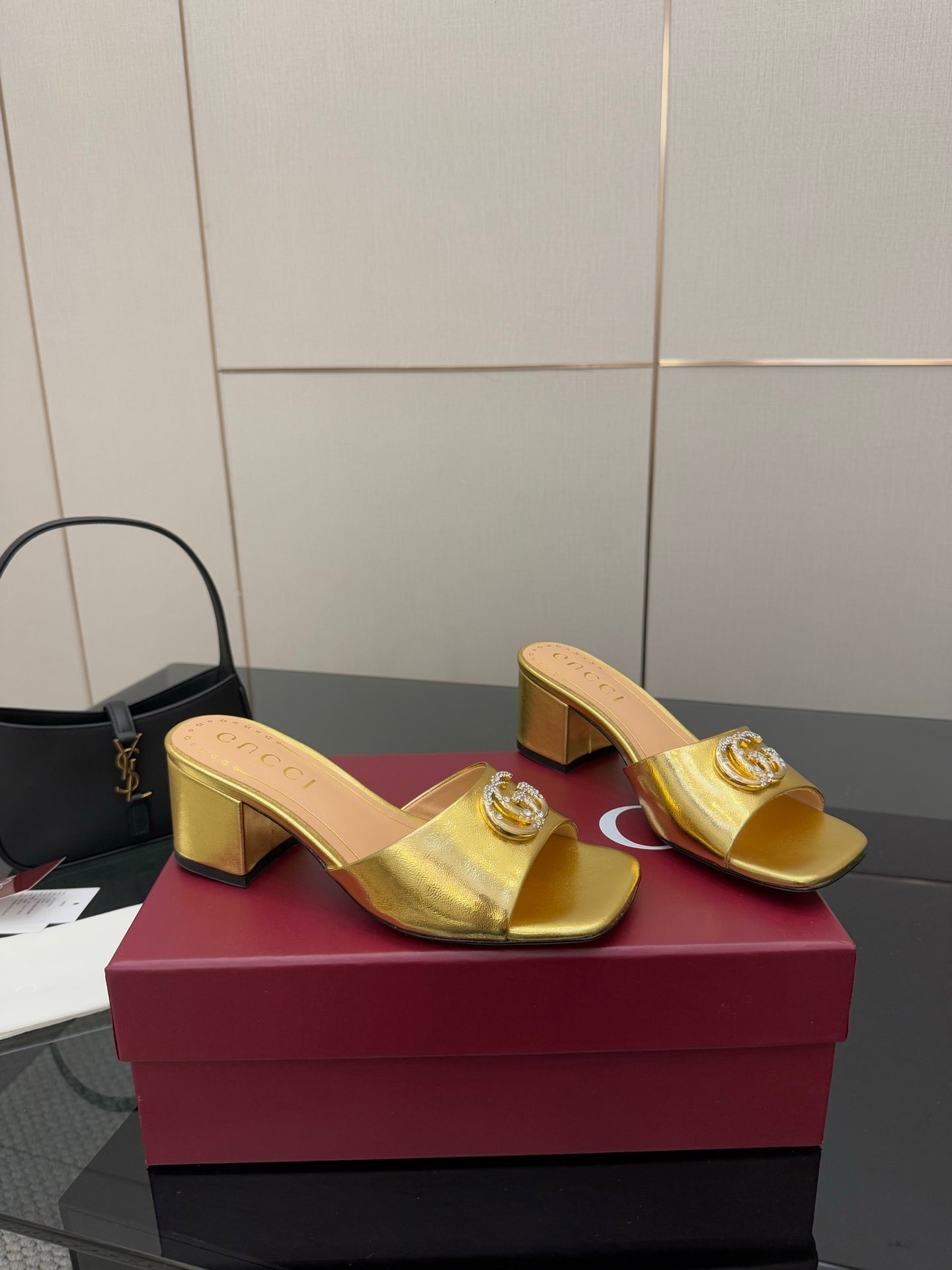 Luxury Shoes Gucci Ladies