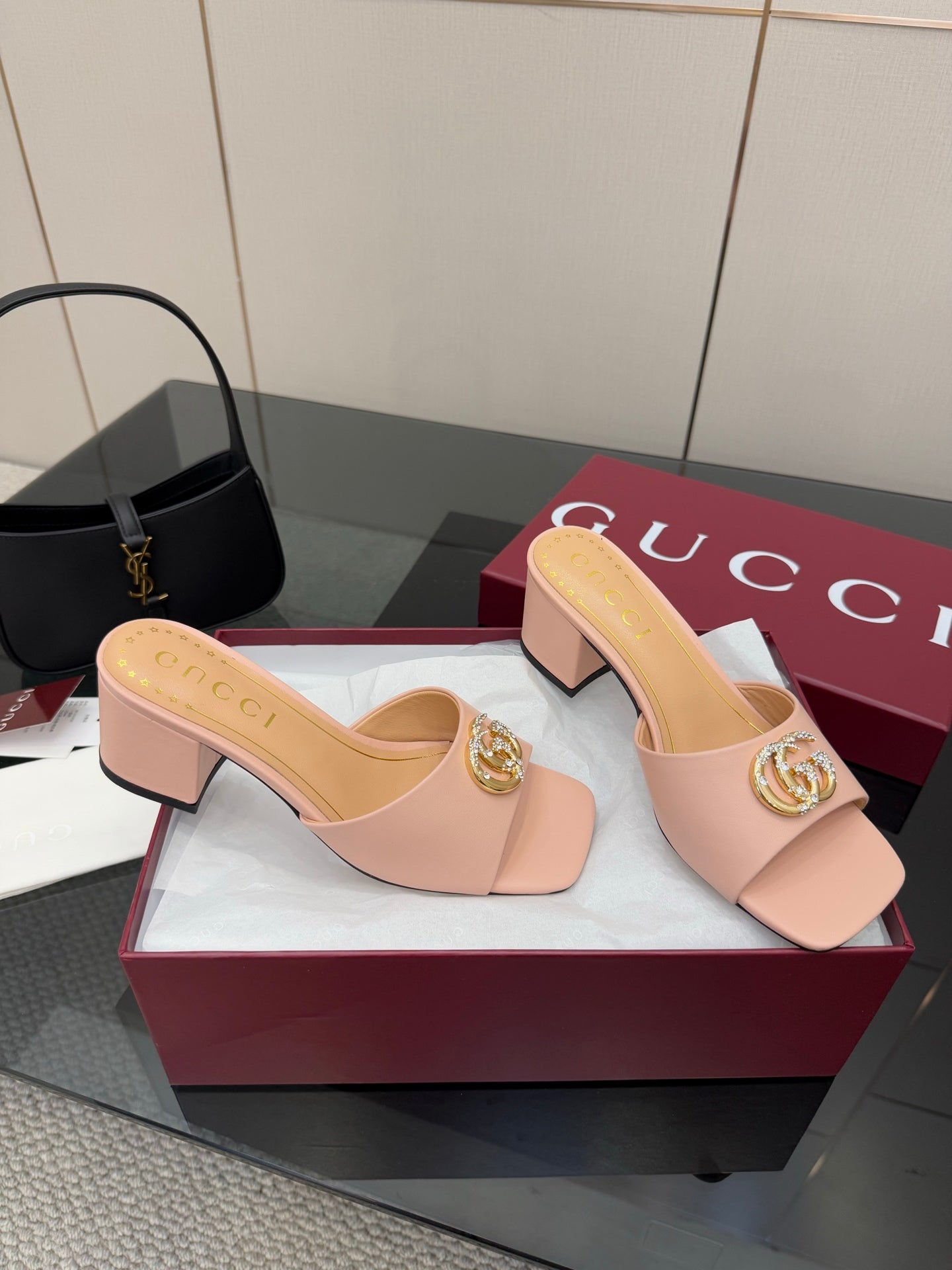 Luxury Shoes Gucci Ladies