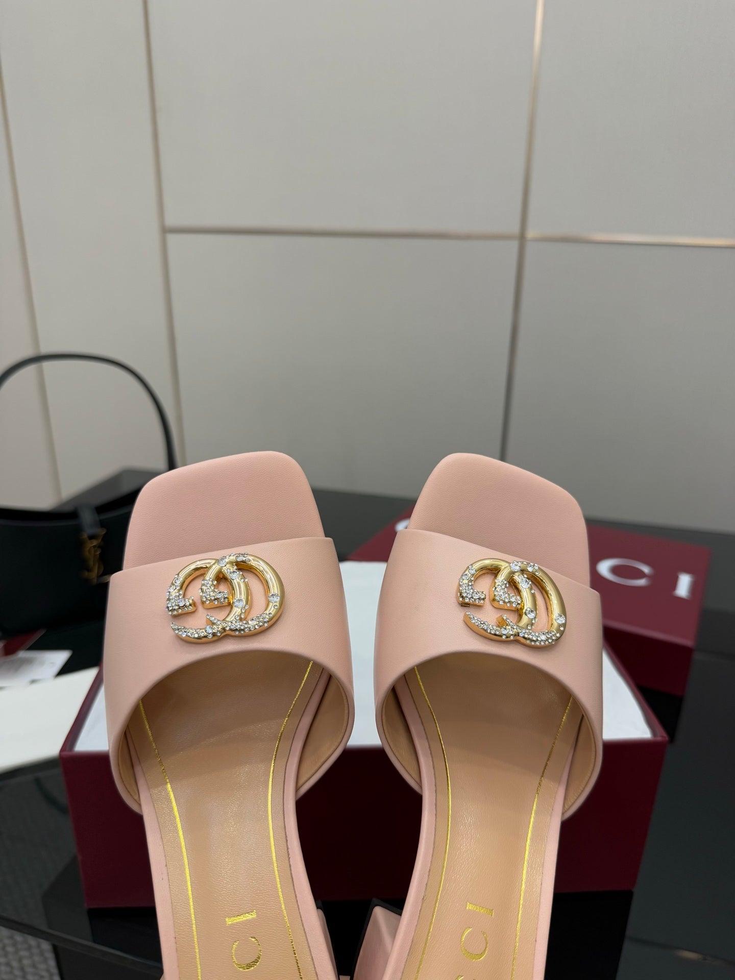 Luxury Shoes Gucci Ladies