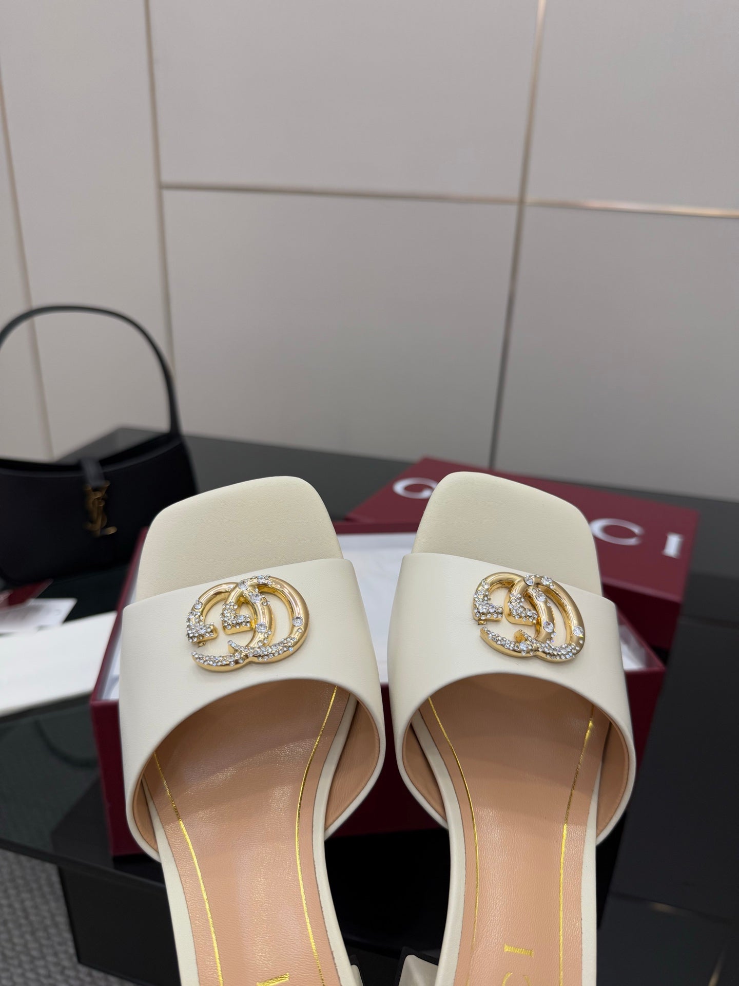 Luxury Shoes Gucci Ladies