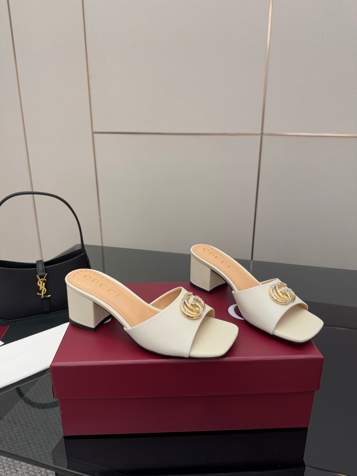 Luxury Shoes Gucci Ladies