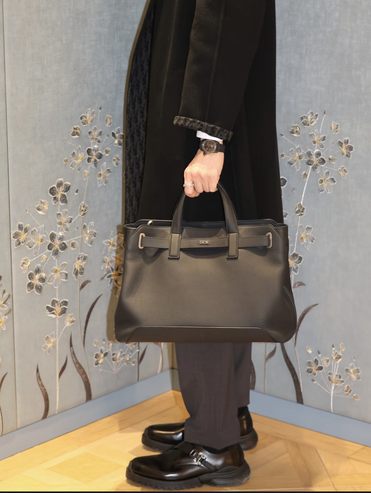Dior structured tote with top handles and front logo in dark neutral