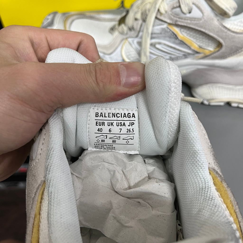 Balenciaga unisex sneakers size label inside collar, EUR/UK/USA and JP 40