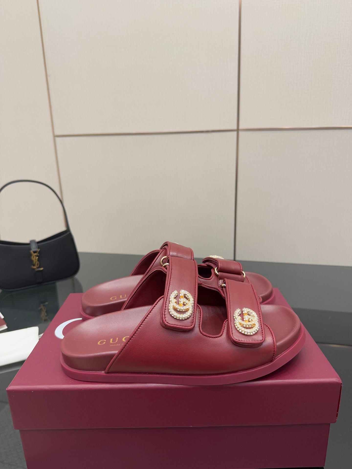 Luxury Shoes Gucci Ladies