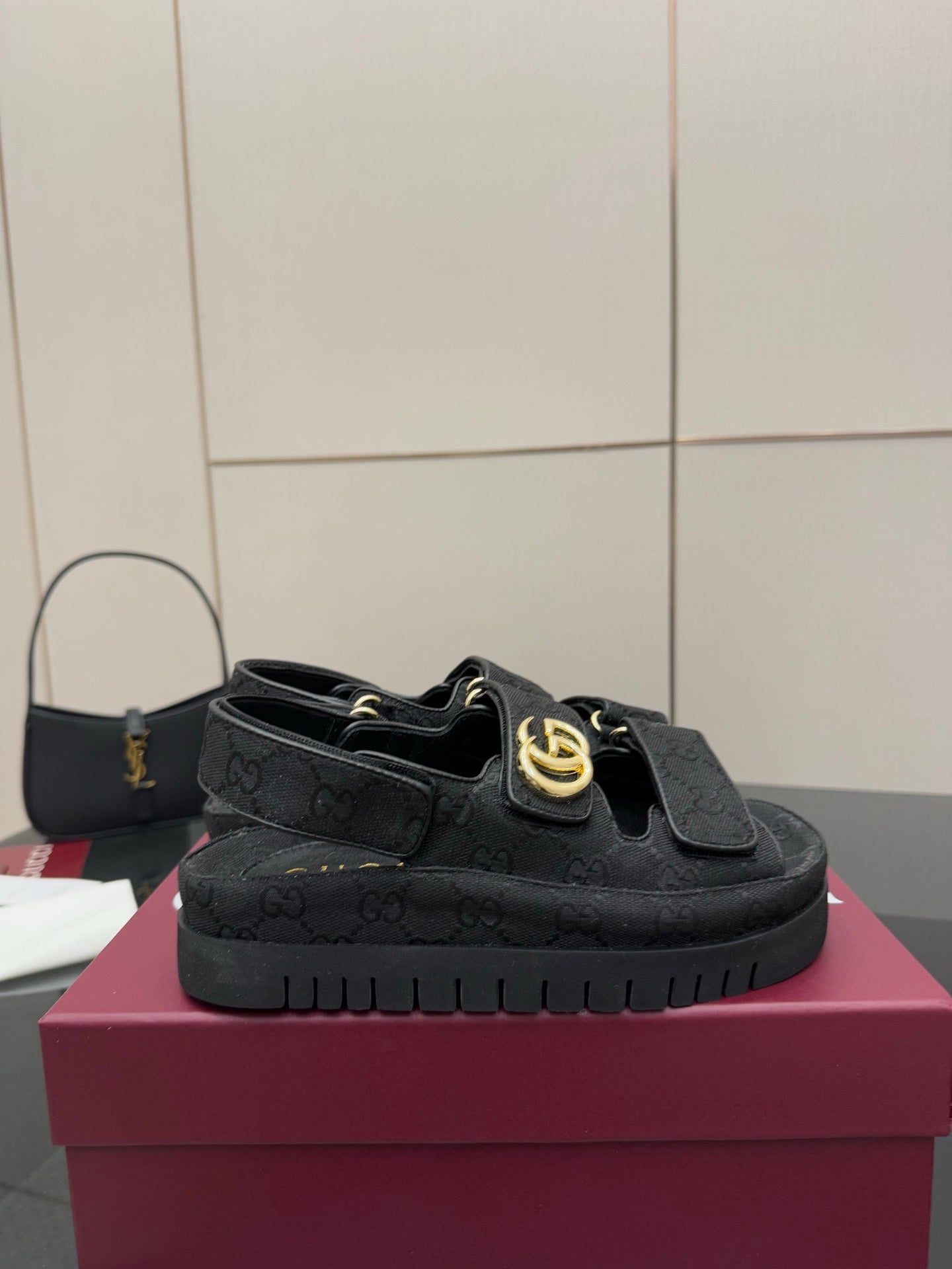 Luxury Shoes Gucci Ladies