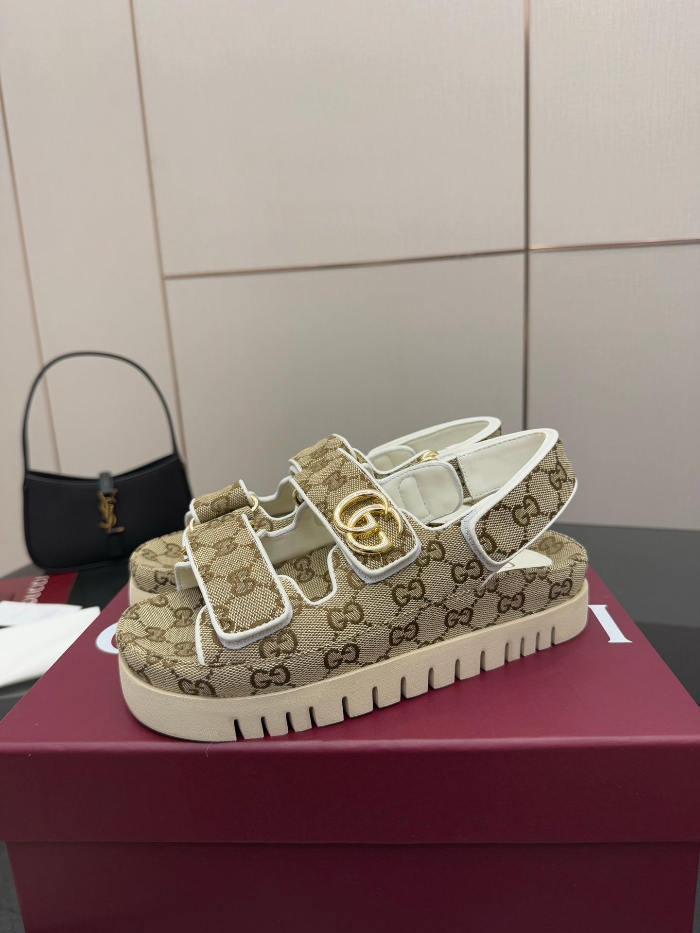 Luxury Shoes Gucci Ladies
