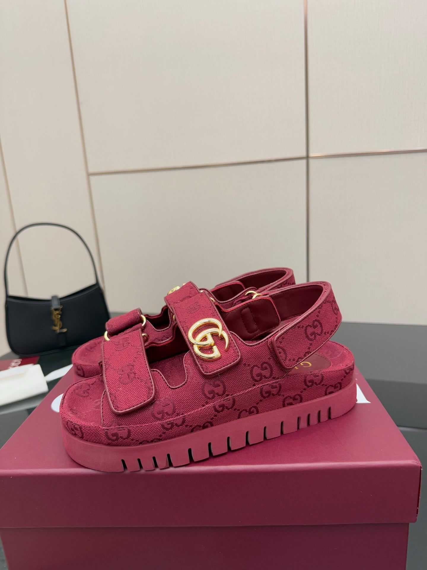 Luxury Shoes Gucci Ladies