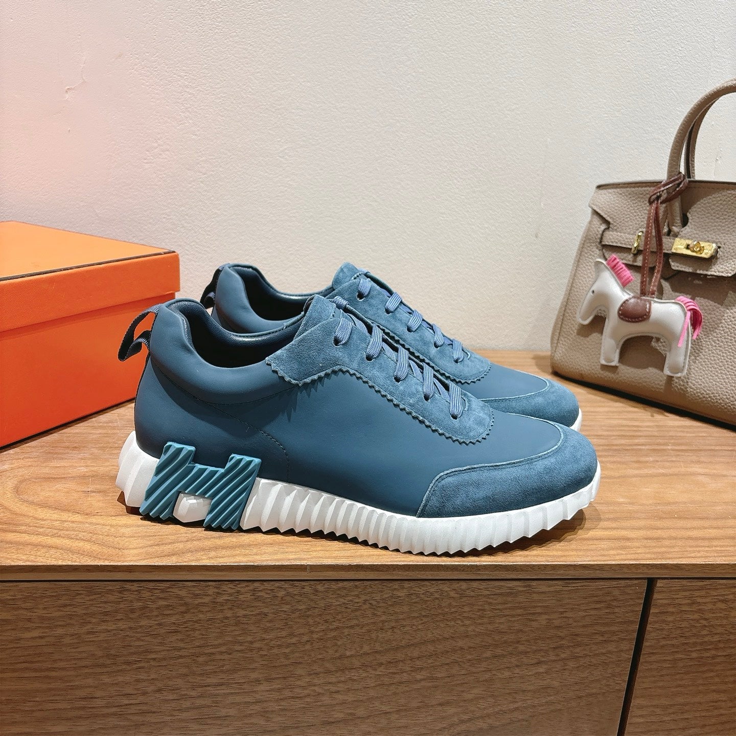Luxury Shoes Hermes Unisex
