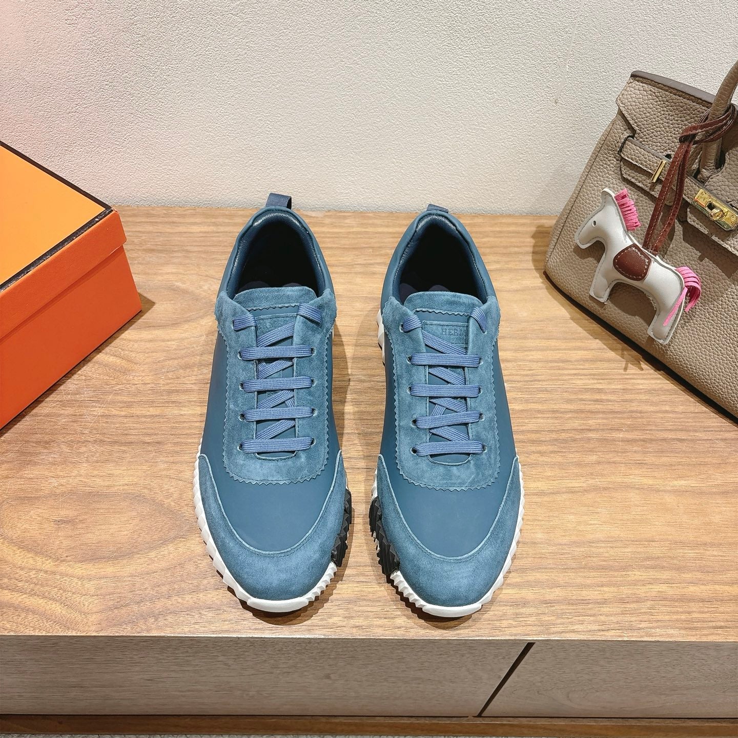 Luxury Shoes Hermes Unisex