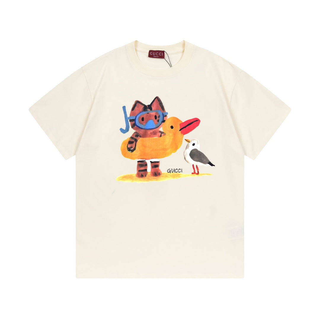 Gucci short-sleeve T-shirt in cream with colorful cartoon graphic on the chest