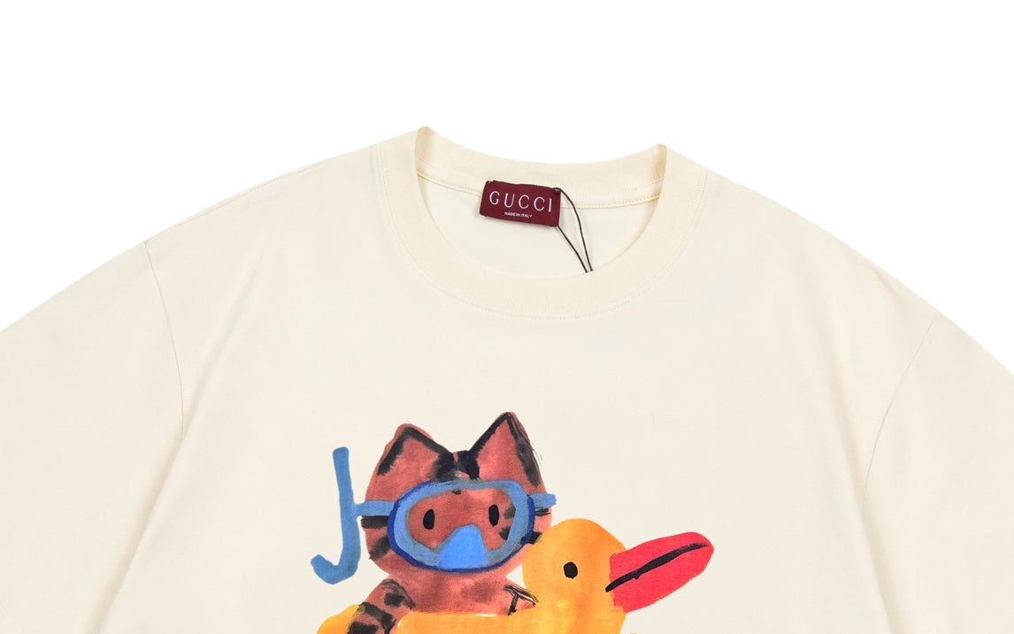 Gucci short-sleeve T-shirt cream with graphic print and Gucci neck label