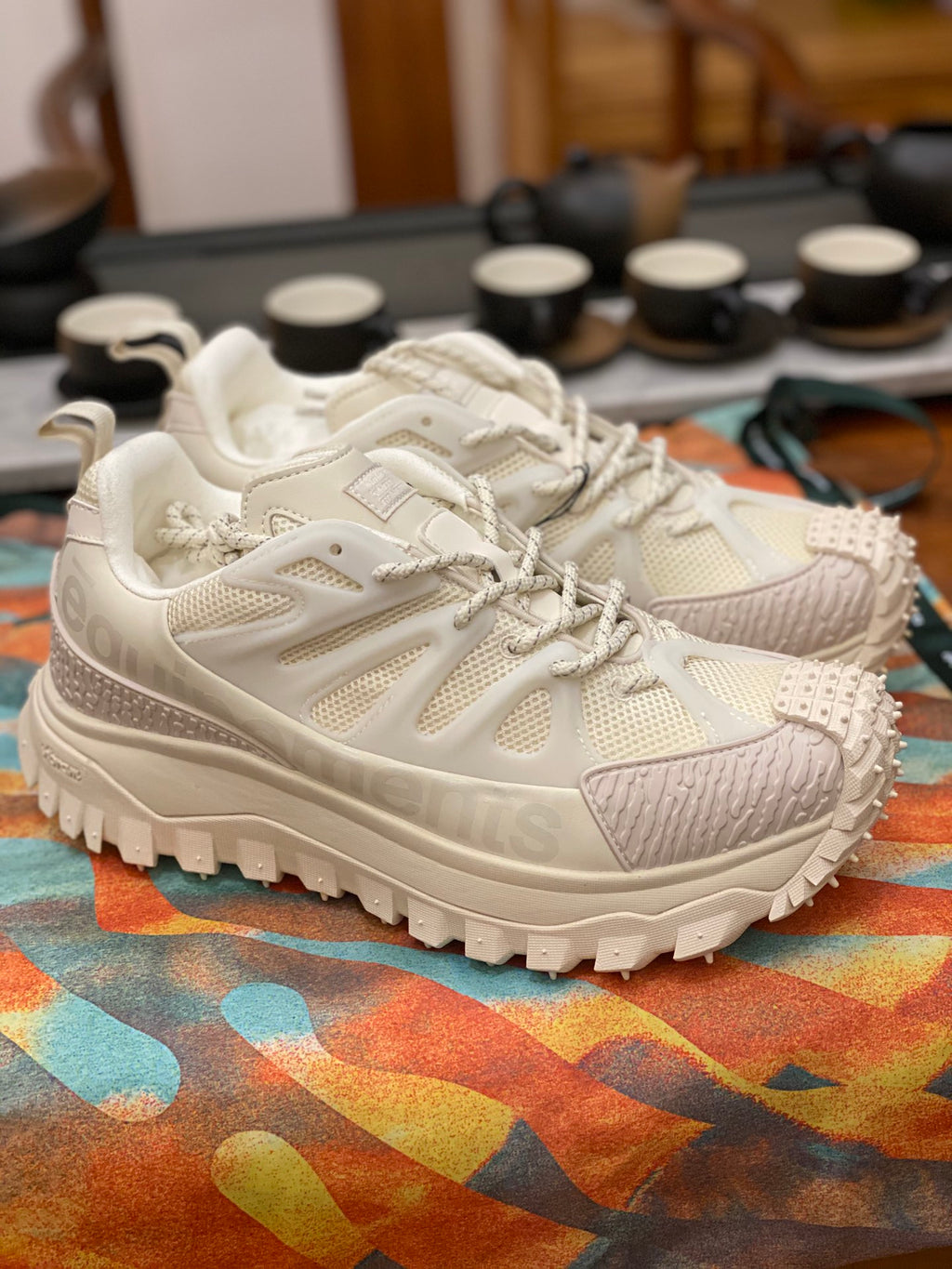 Moncler luxury shoes white lace-up sneaker with thick cushioned sole and grip tread
