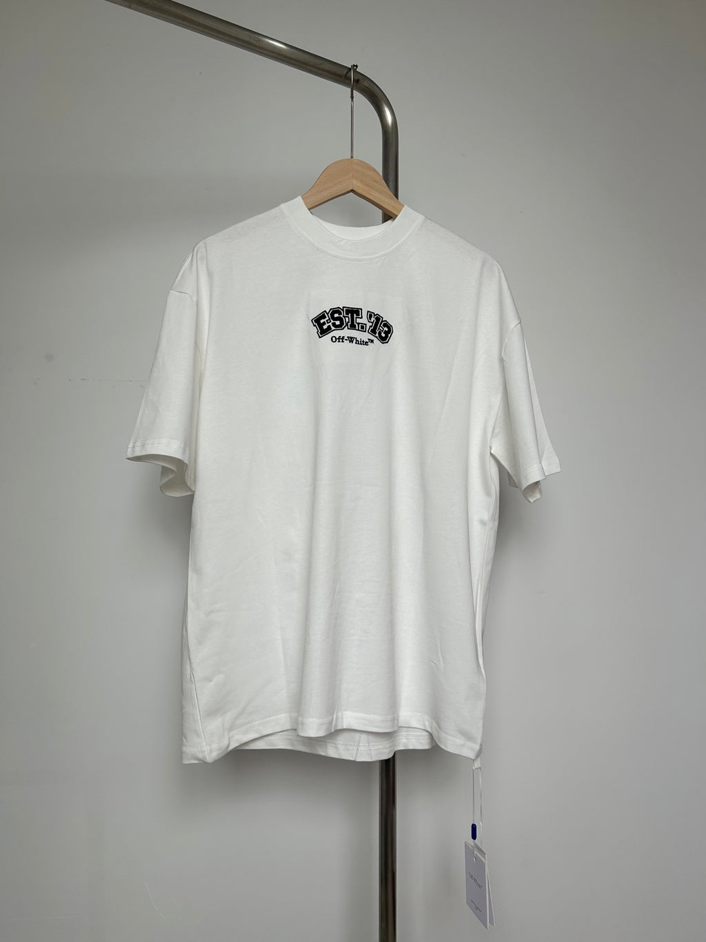 Off-White off-white T-shirt with EST. 19 front logo graphic