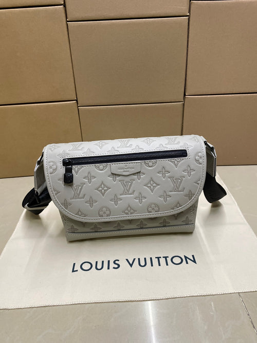 Louis Vuitton men’s crossbody bag, light monogram canvas with black zip trim