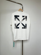 Off-White T-shirt off-white with large black-and-white back arrow graphic