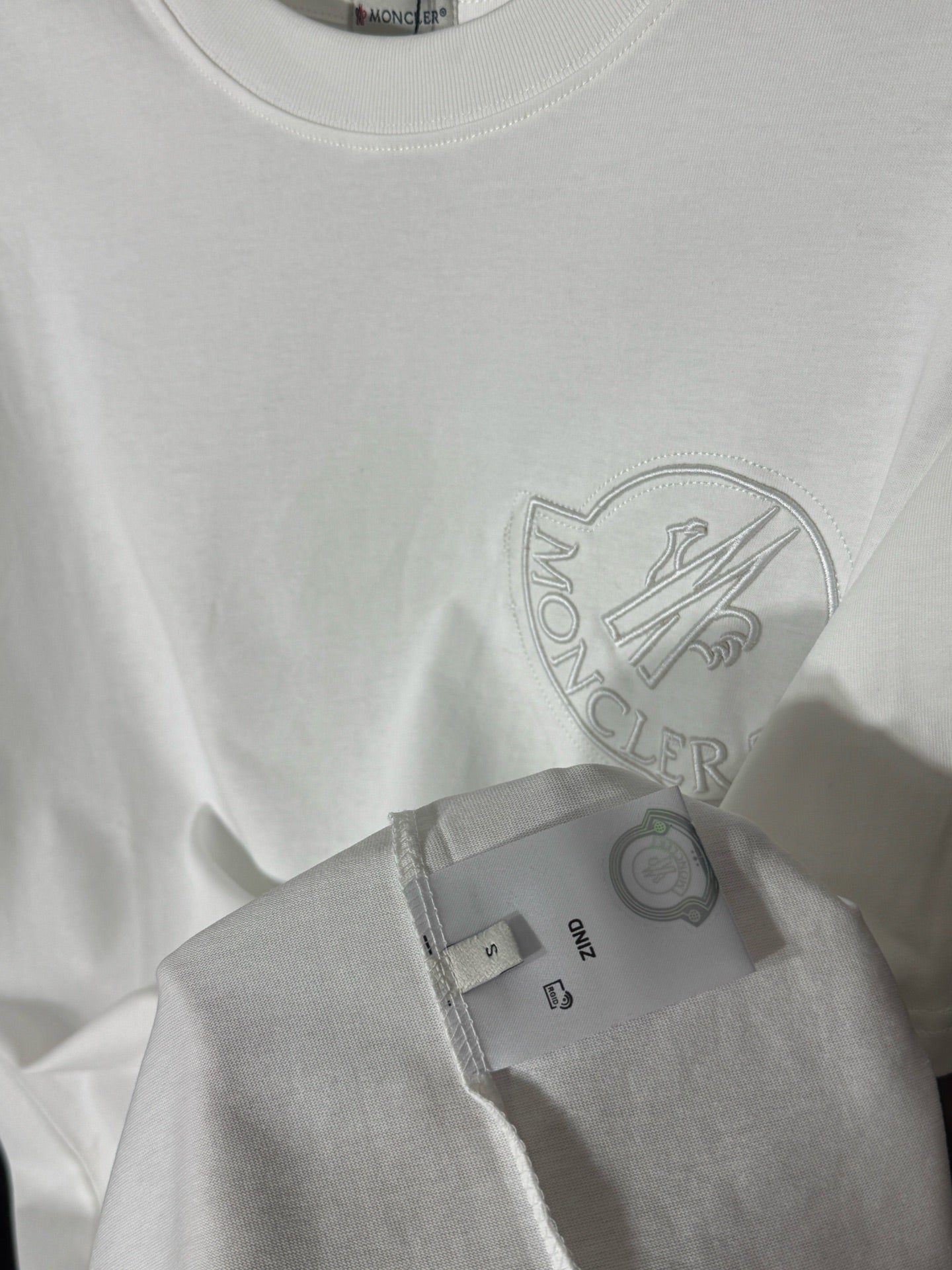 Short-sleeve T-shirt with Moncler crest and hanging label