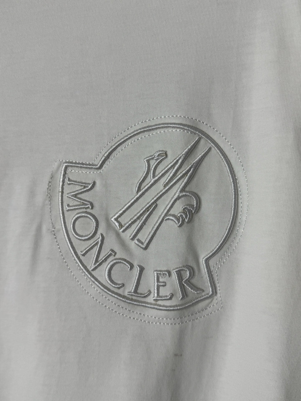 Short-sleeve T-shirt with raised Moncler crest emblem