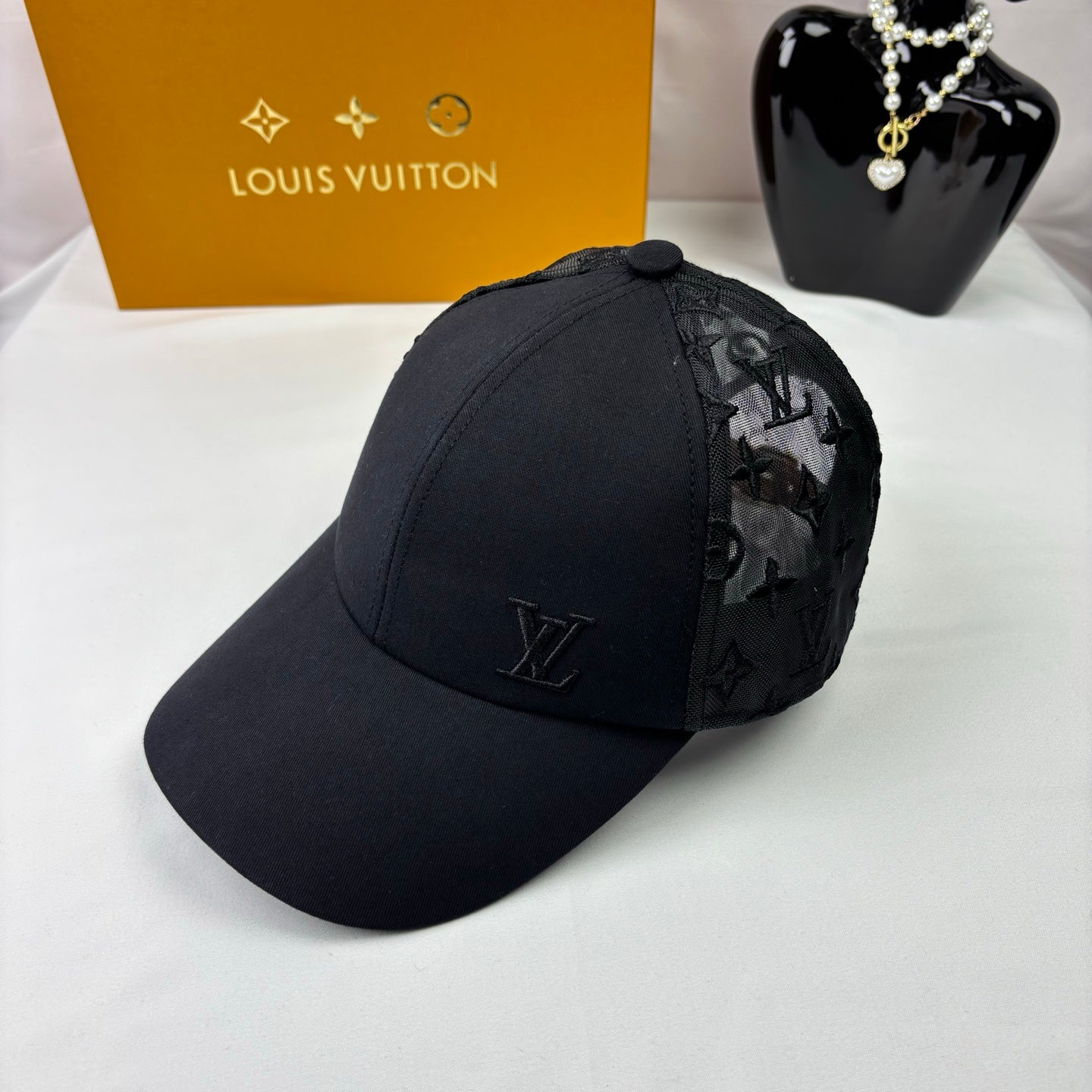 Louis Vuitton Caps