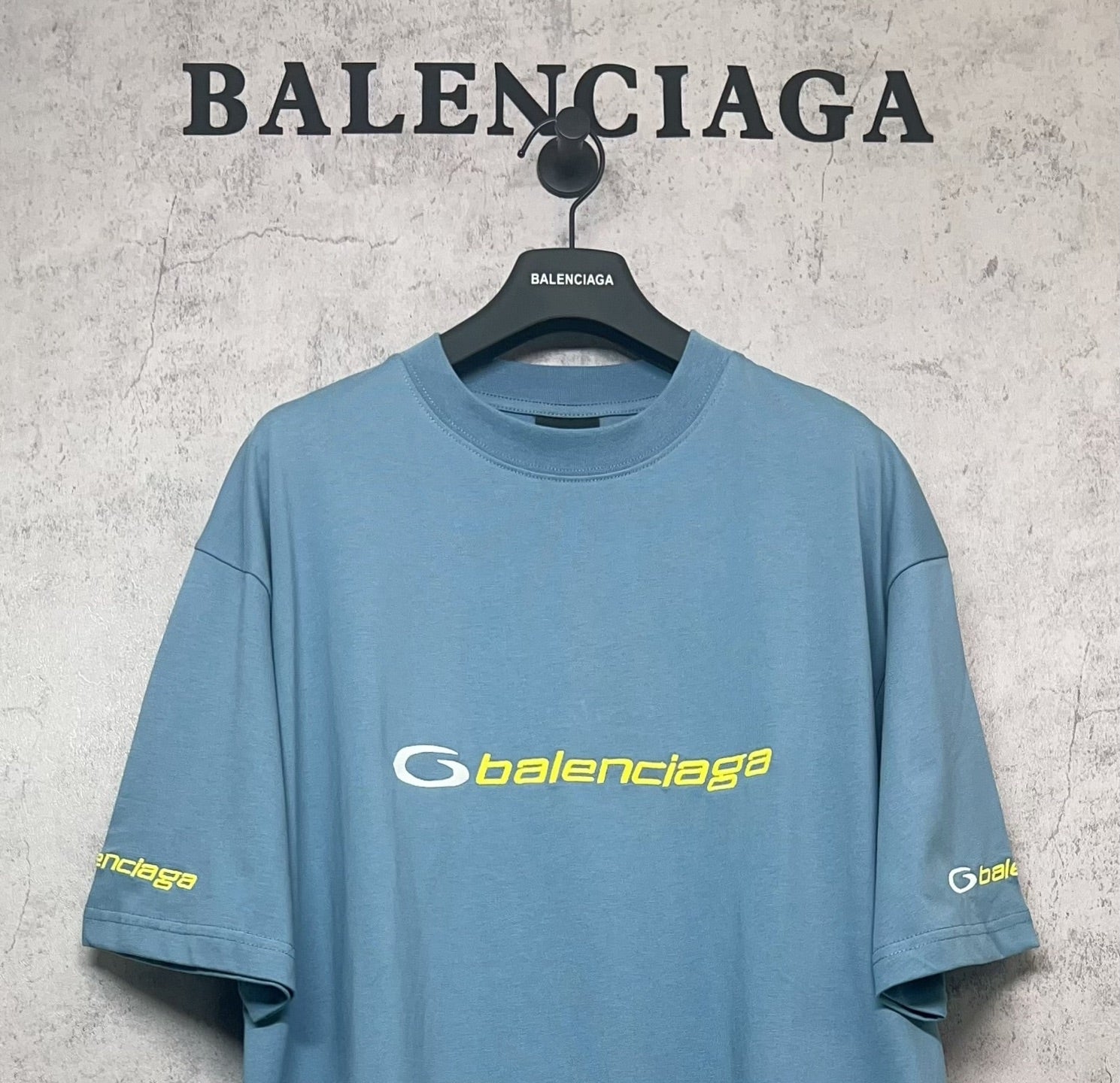 Blue Balenciaga short-sleeve T-shirt with crew neck and front logo