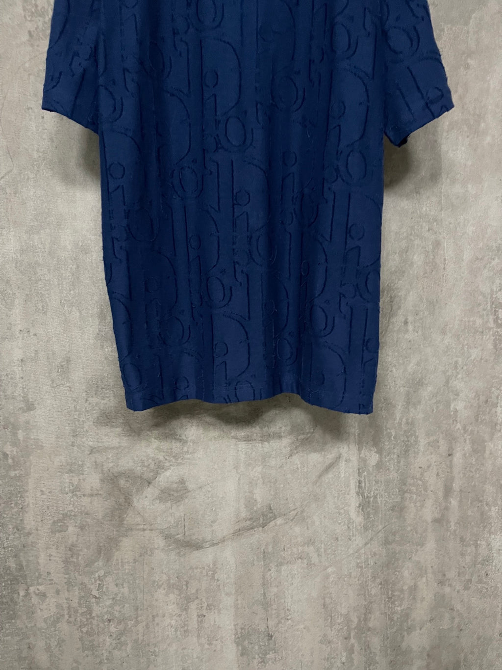 Dior short-sleeve crewneck T-shirt in dark blue with embossed logo pattern