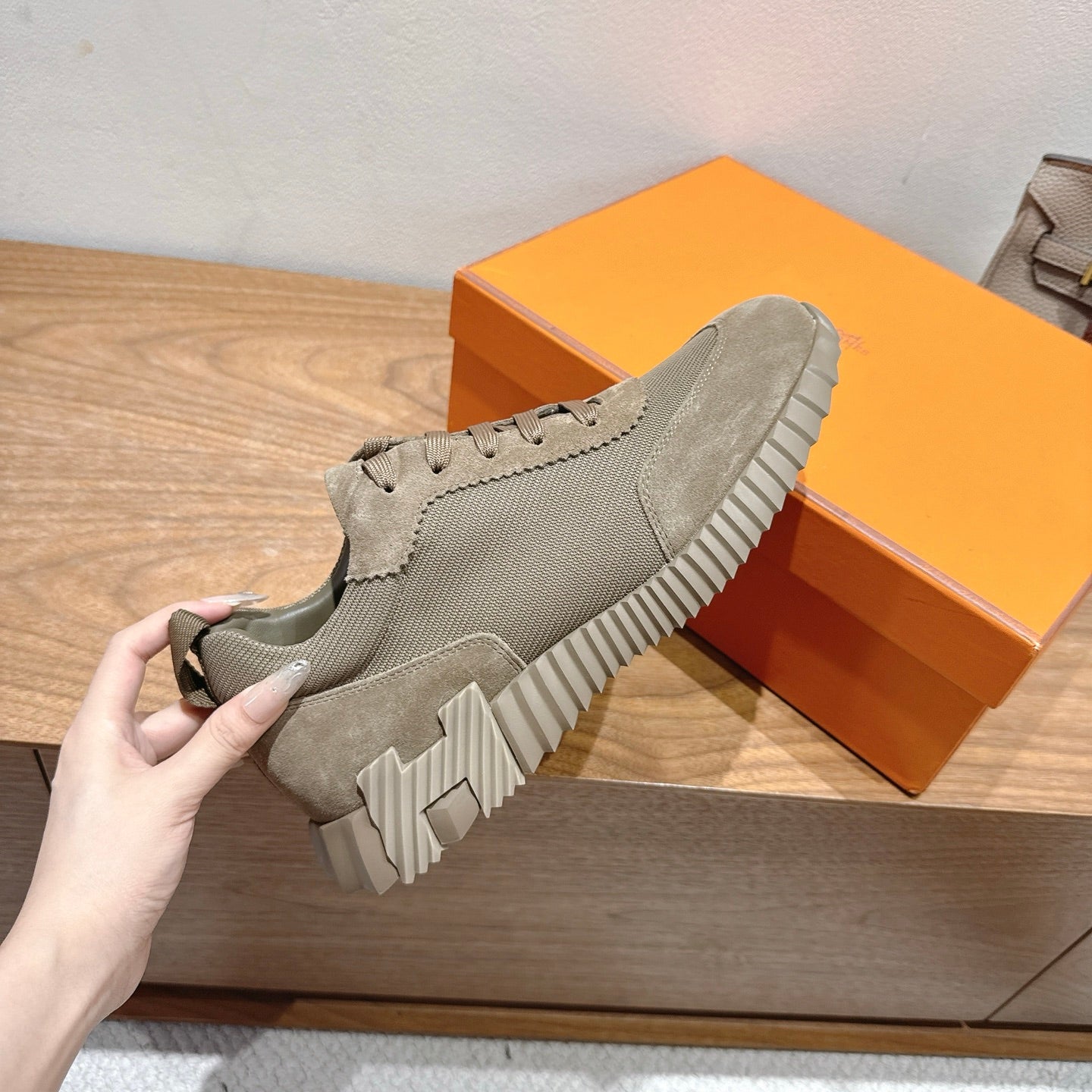 Luxury Shoes Hermes Unisex
