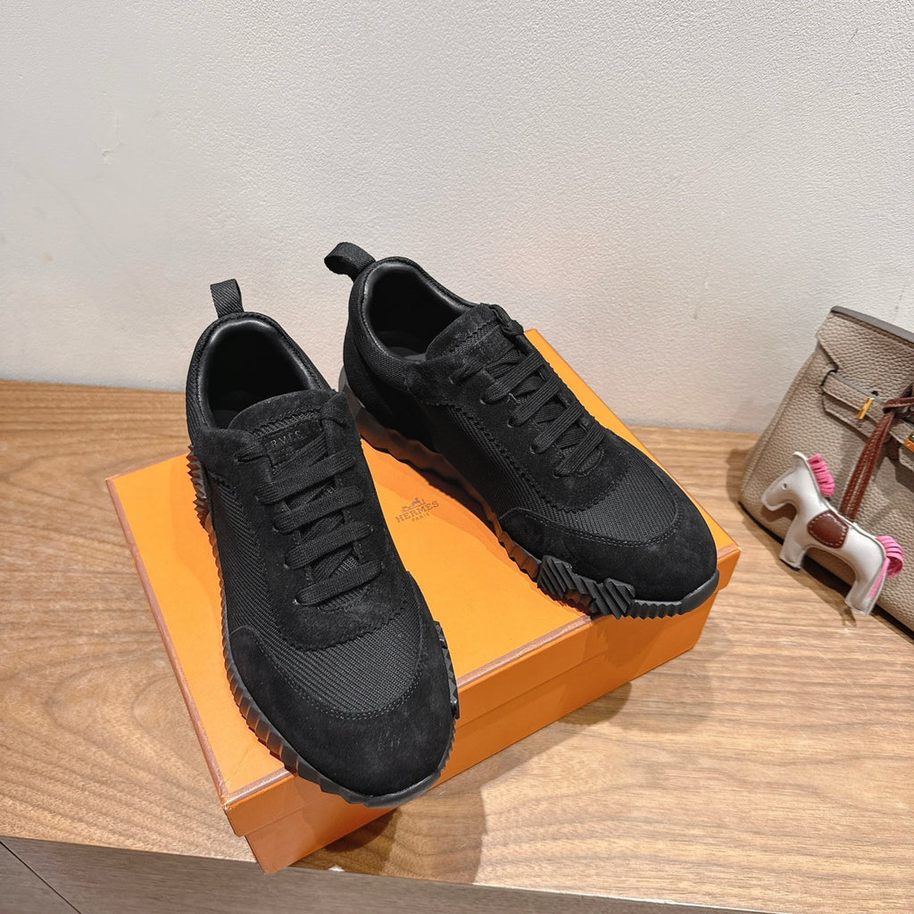 Hermes unisex sneakers, black lace-up, low-cut collar, grippy outsole