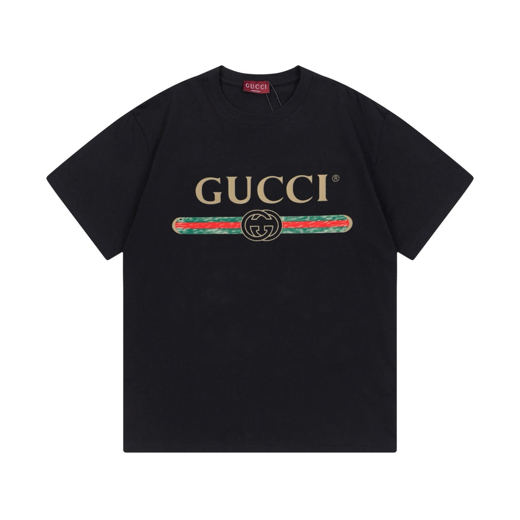 Black Gucci short-sleeve T-shirt with front Gucci logo print