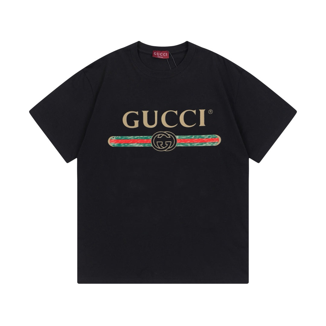 Black Gucci short-sleeve T-shirt with front Gucci logo print