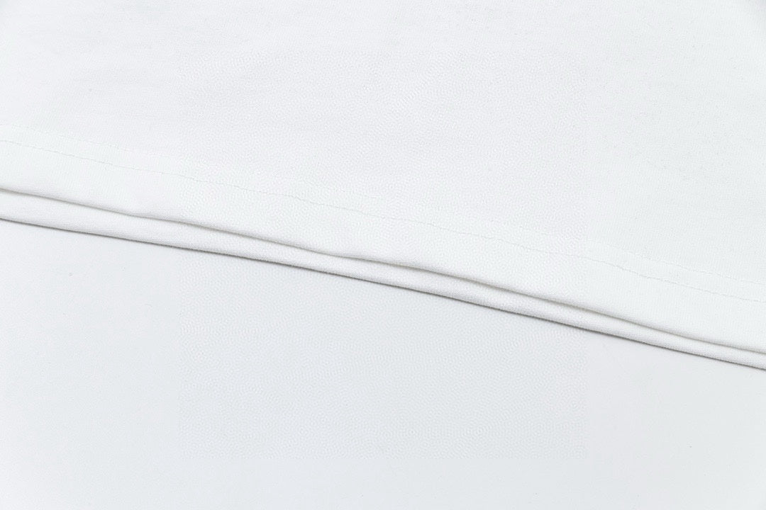 White T-shirt hem seam detail