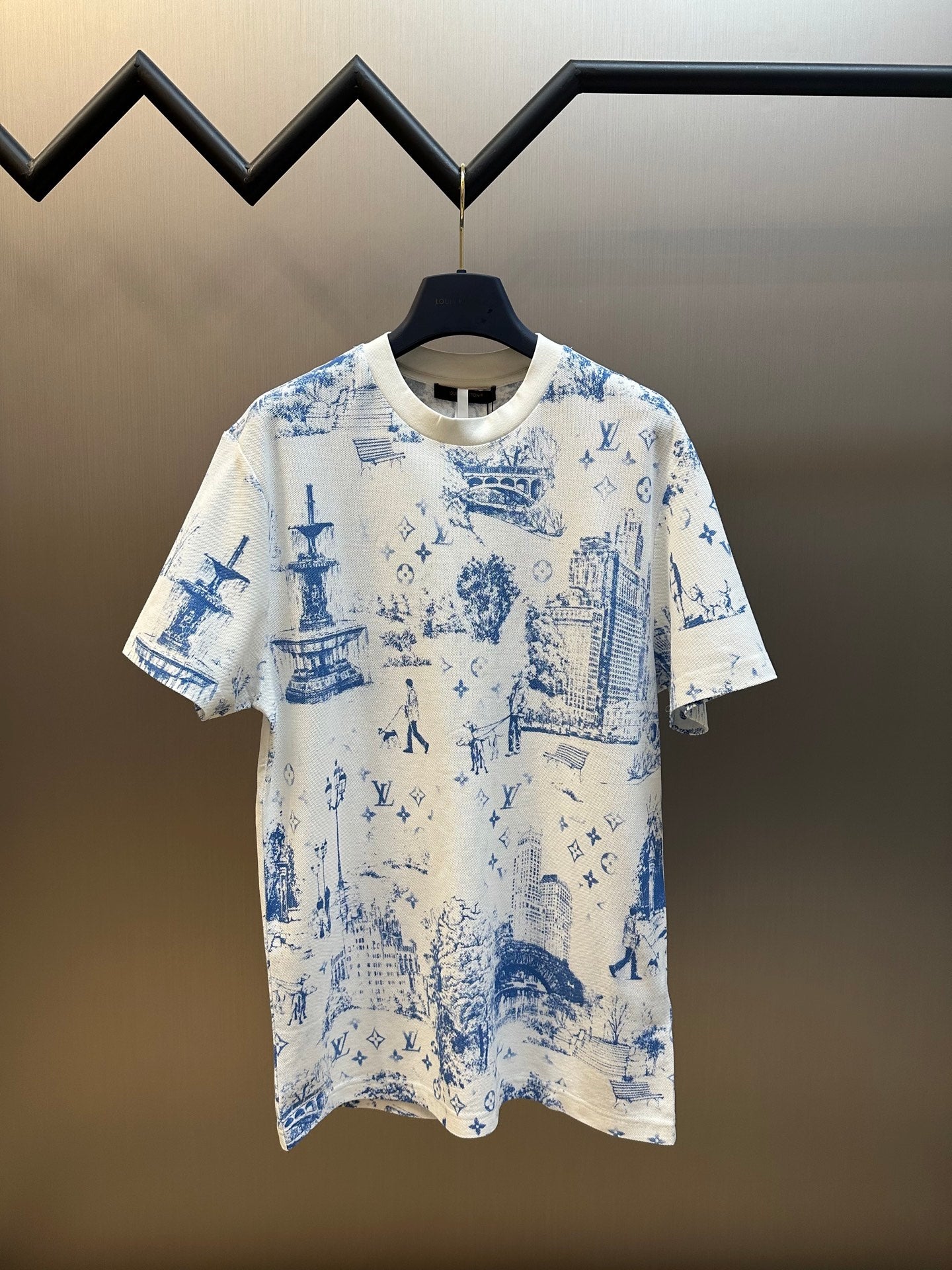 Louis Vuitton Clothes short