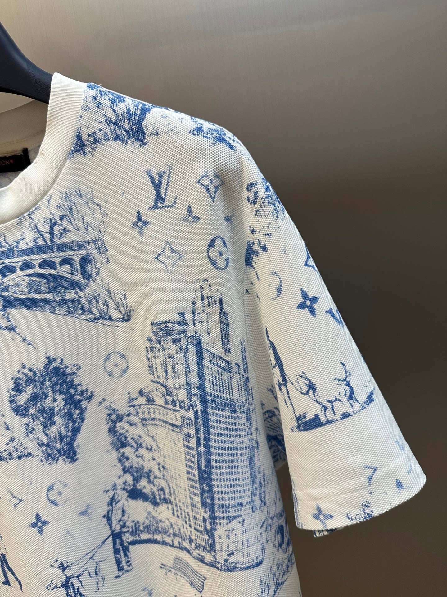 Louis Vuitton Clothes short