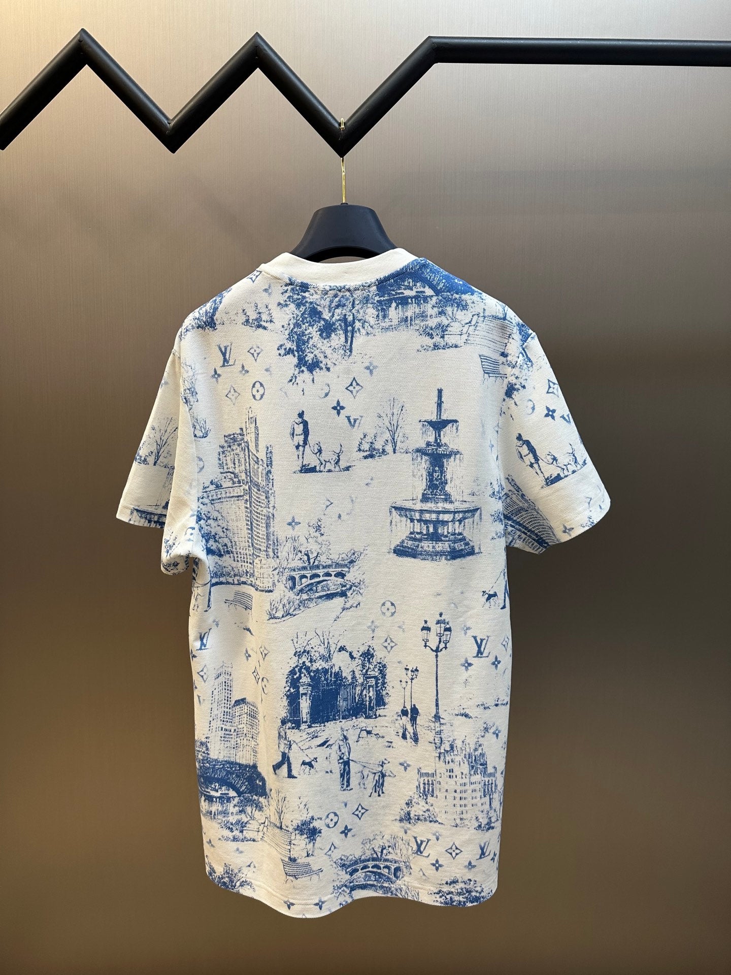 Louis Vuitton Clothes short