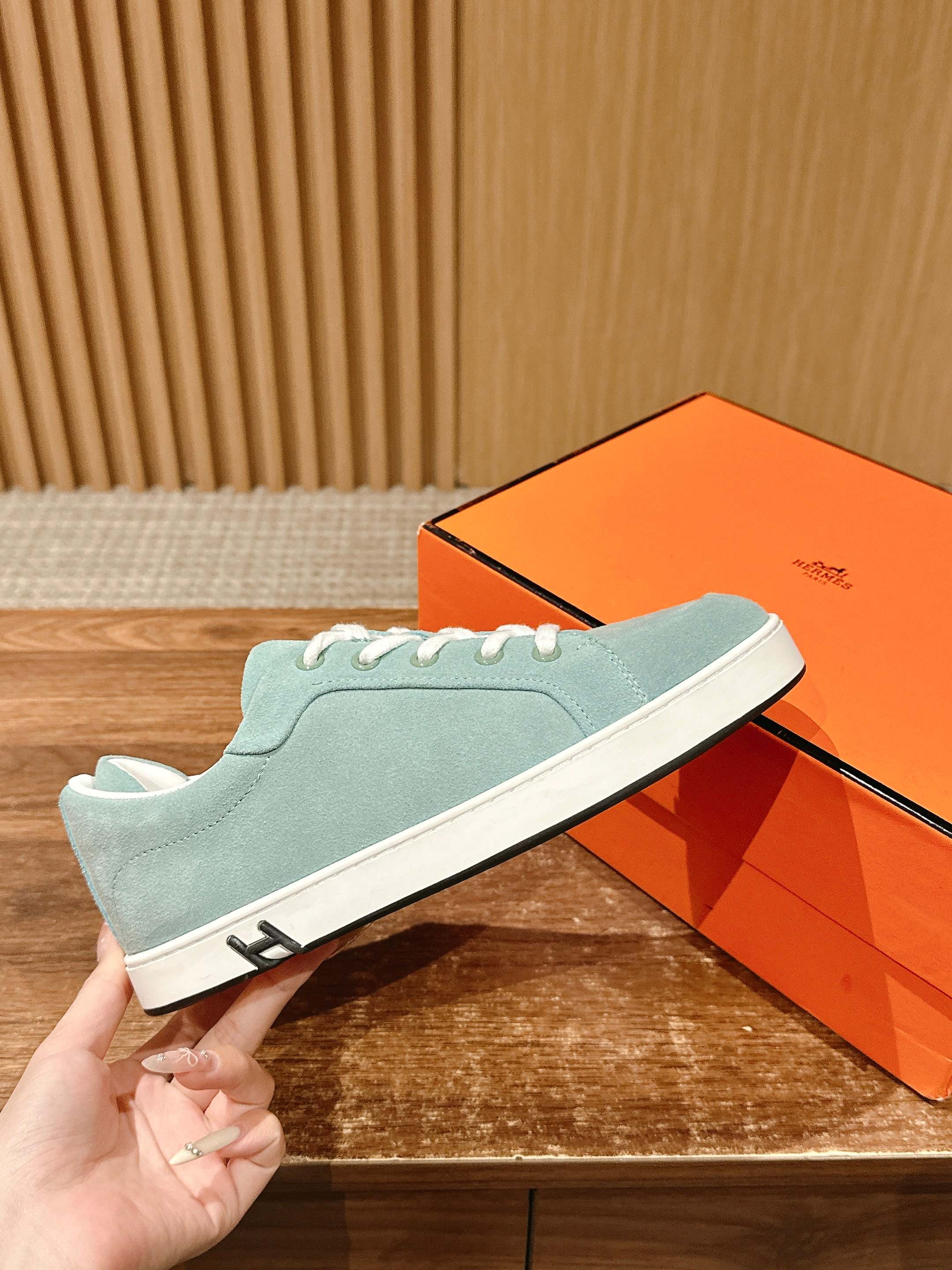 Luxury Shoes Hermes Unisex