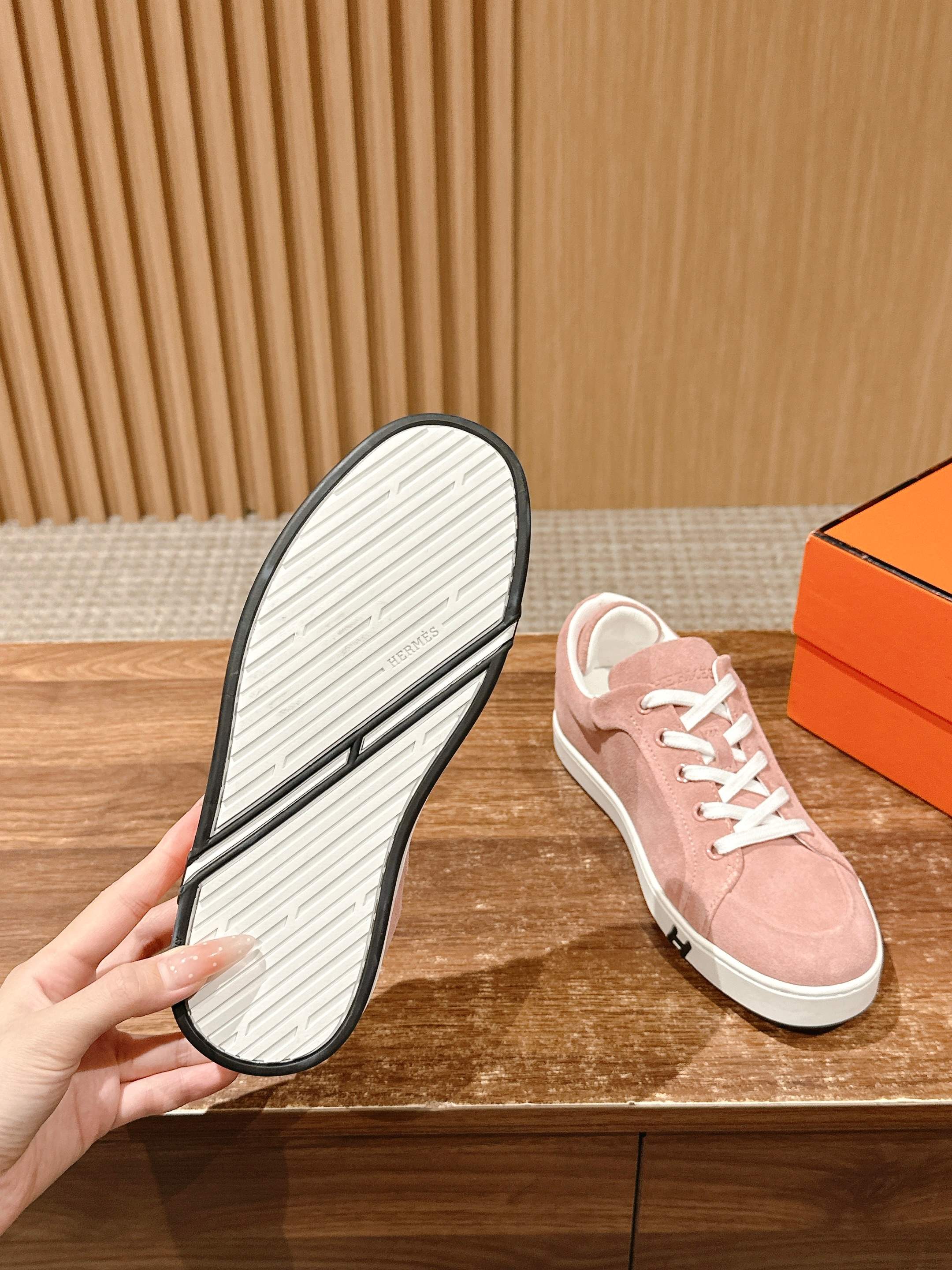 Luxury Shoes Hermes Unisex