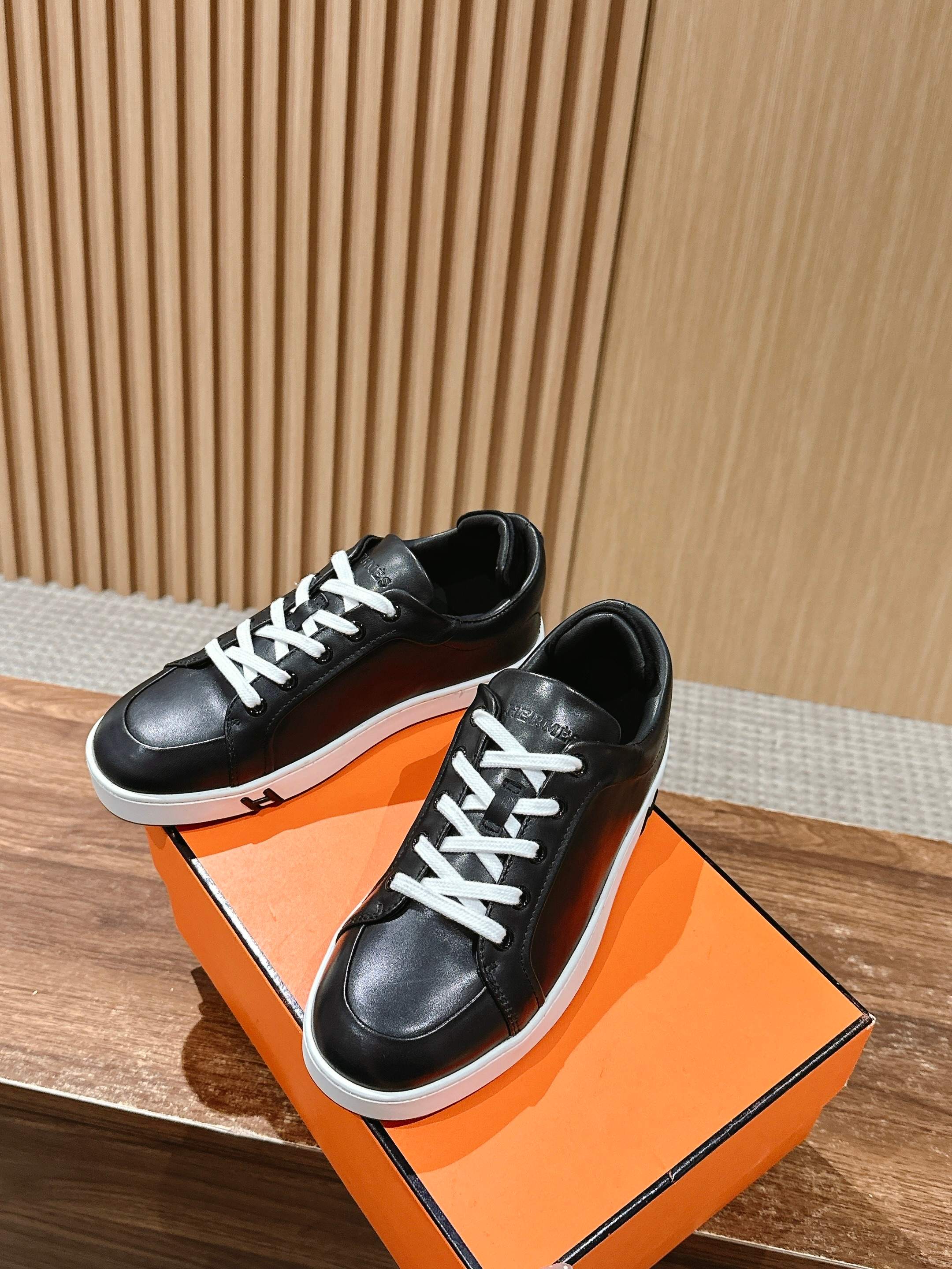 Luxury Shoes Hermes Unisex
