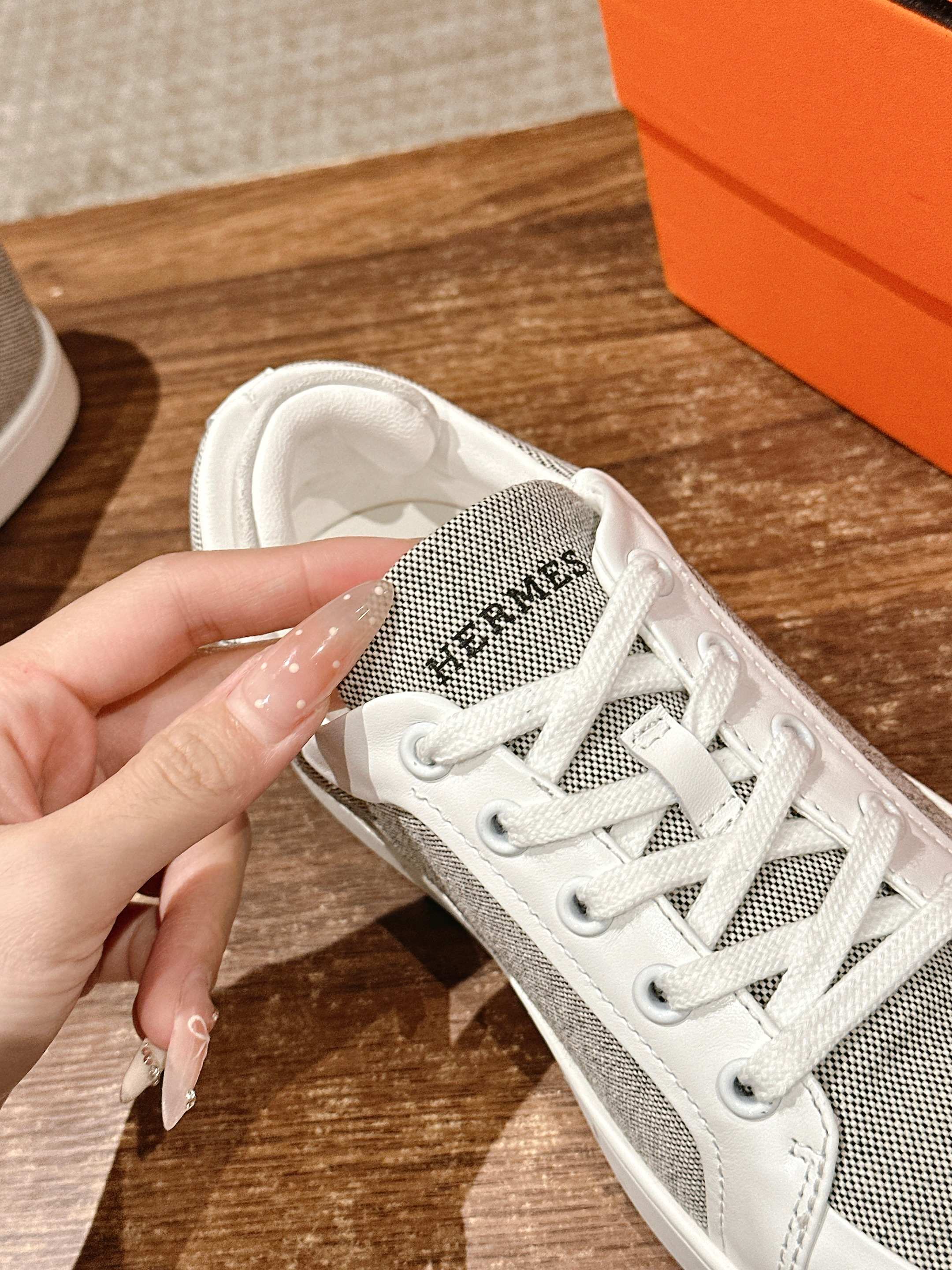 Luxury Shoes Hermes Unisex